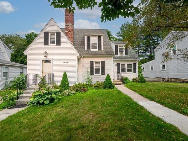 41 Dellwood Rd, Worcester, MA 01602