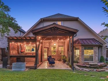 4512 Seventeen Lakes Court, Fort Worth, TX 76262