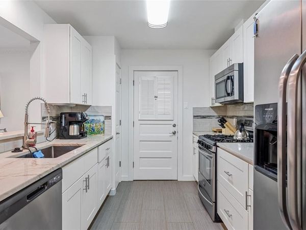 3545 Northwest Parkway, University Park, TX 75225
