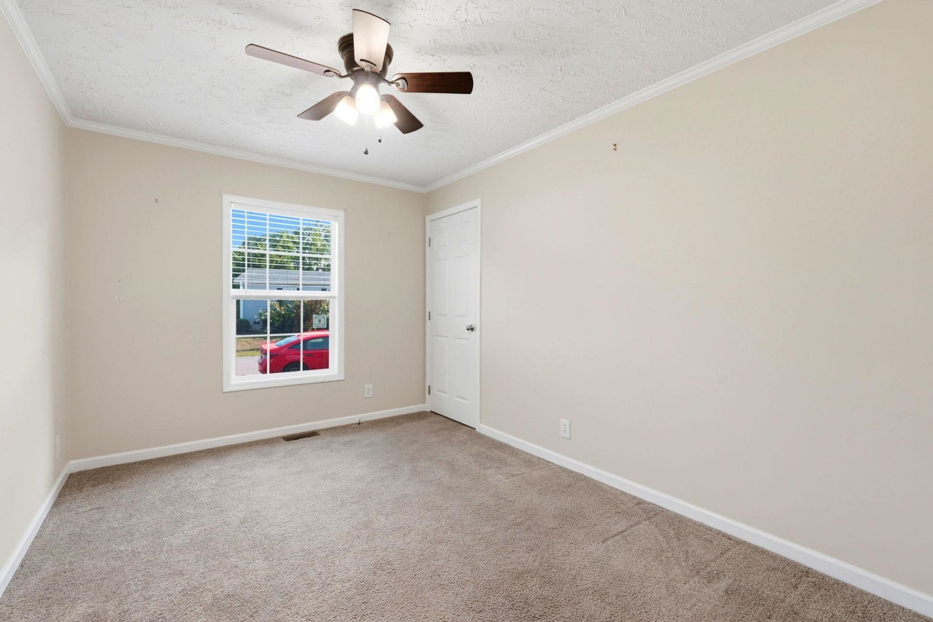 4555 Manitook Dr.  Photo 12