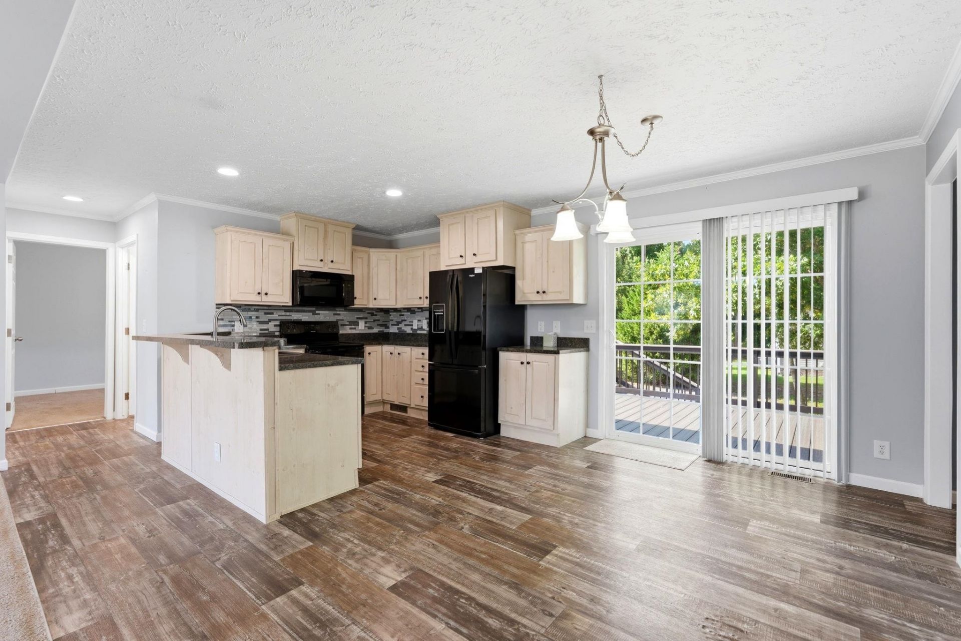 4555 Manitook Dr.  Photo 7