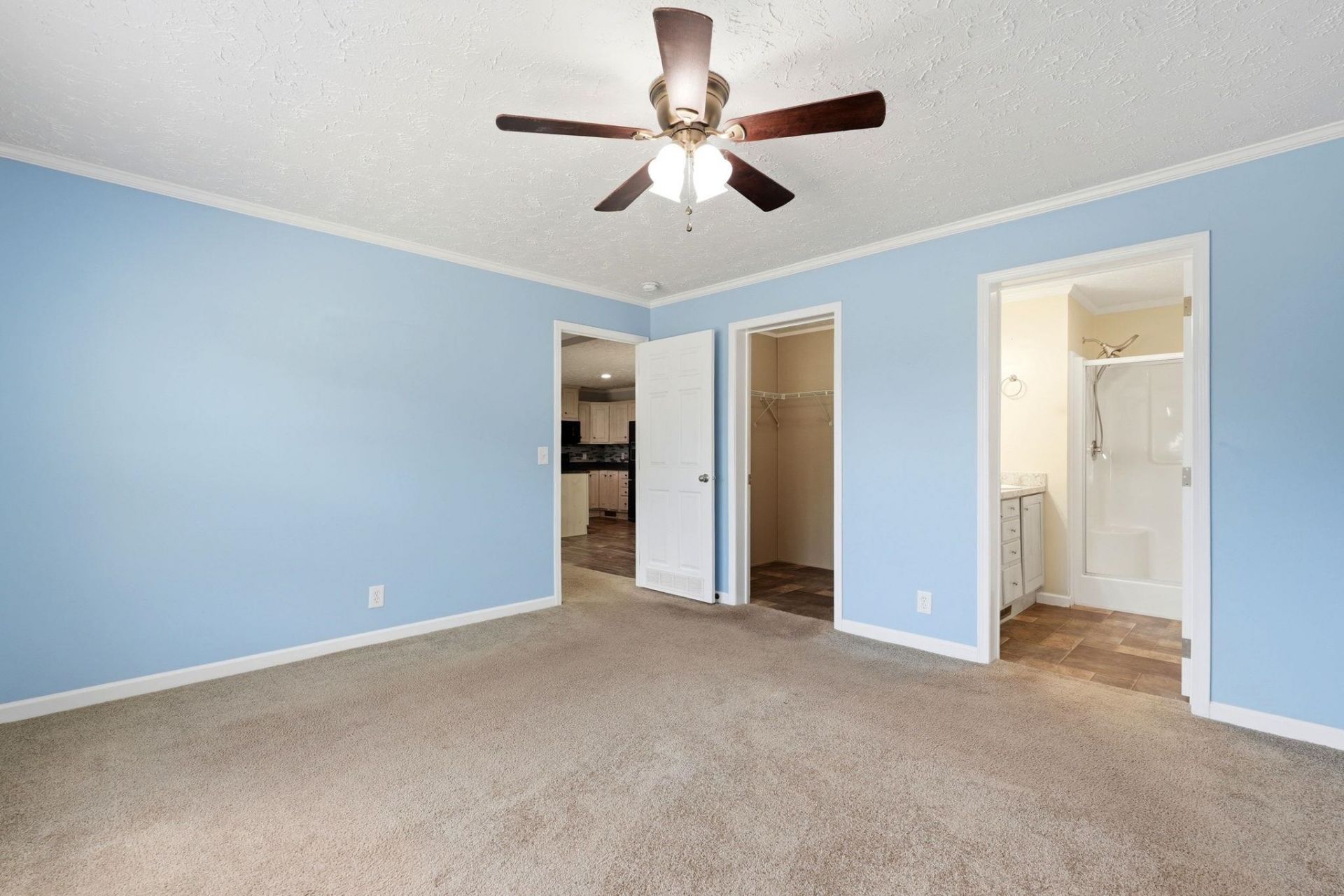 4555 Manitook Dr.  Photo 9