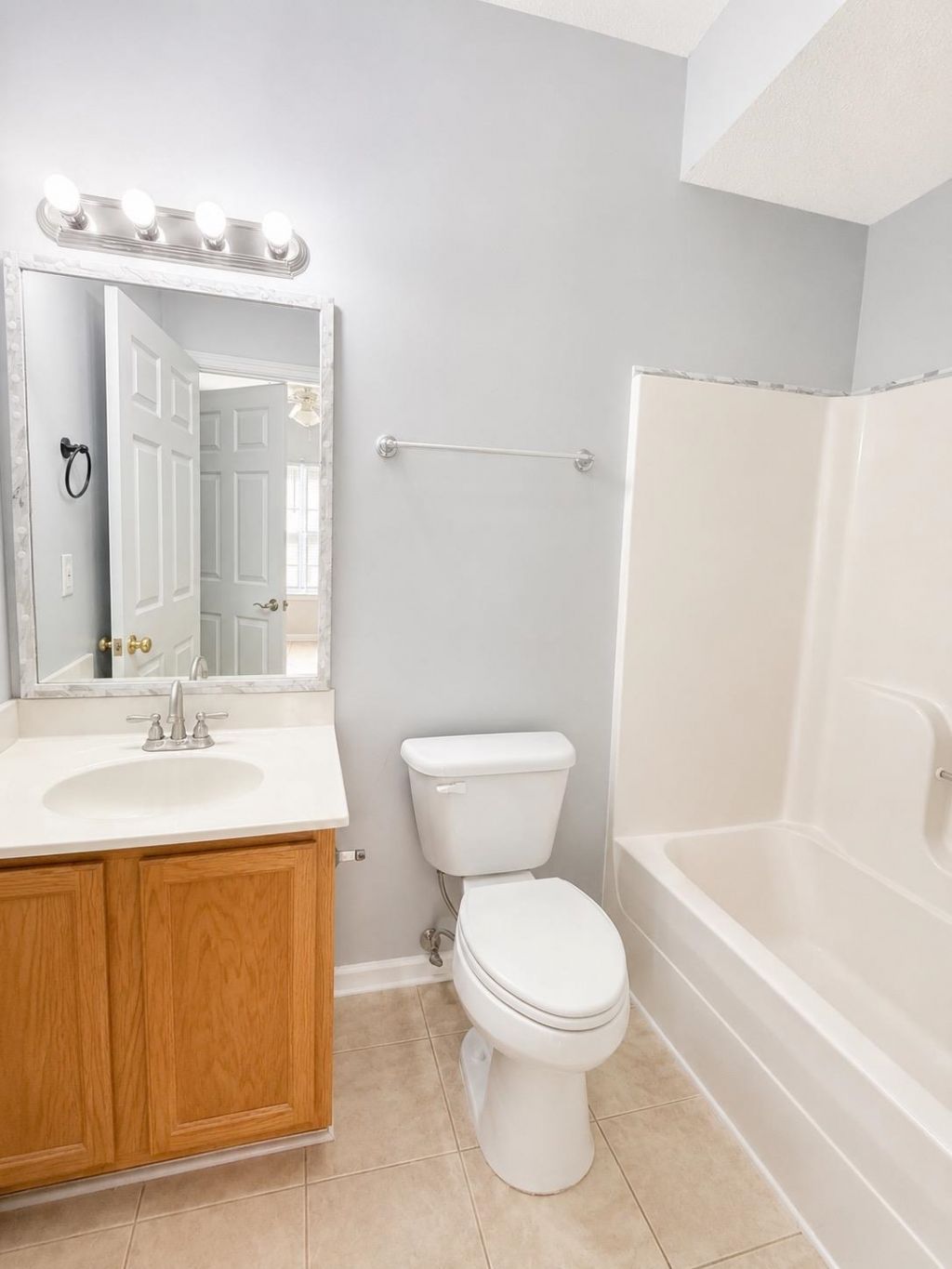 602 Beach Walk Pl. Photo 10