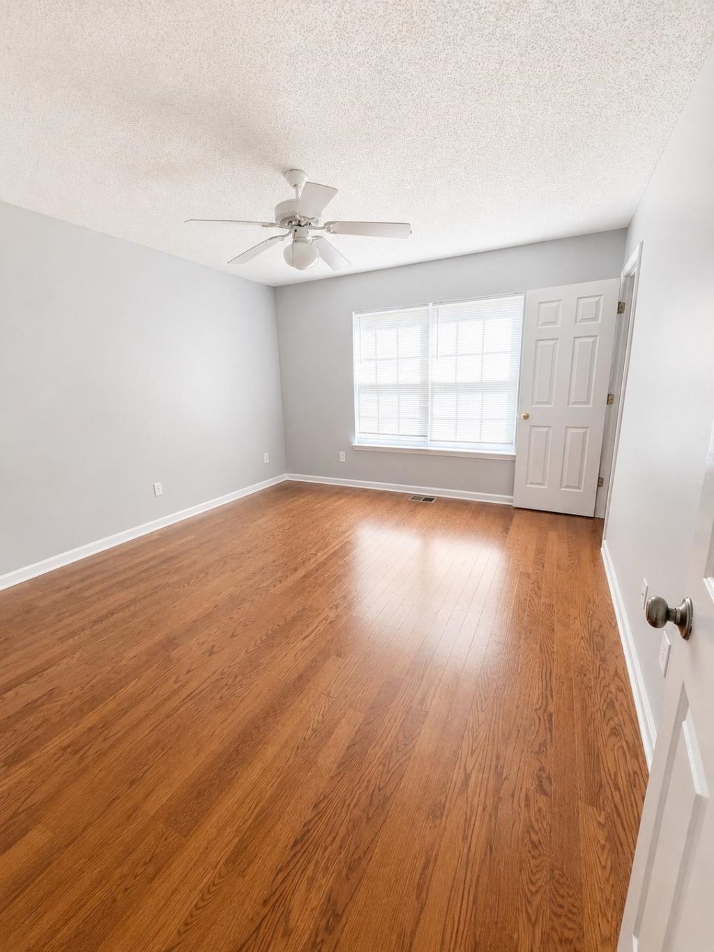 602 Beach Walk Pl. Photo 12