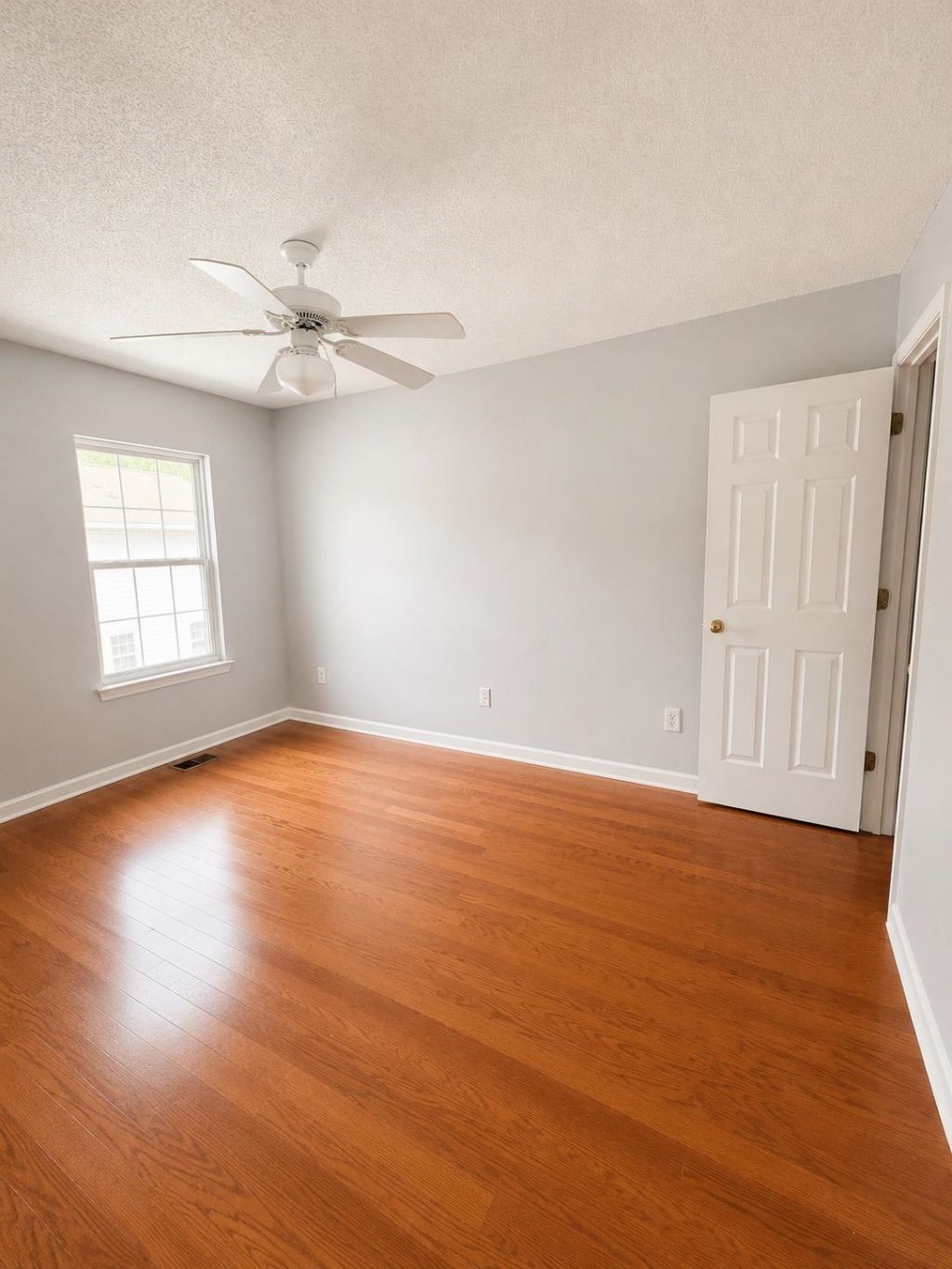 602 Beach Walk Pl. Photo 17