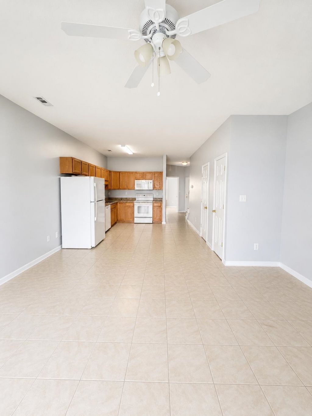 602 Beach Walk Pl. Photo 4