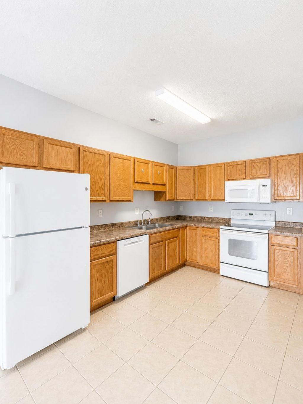 602 Beach Walk Pl. Photo 5