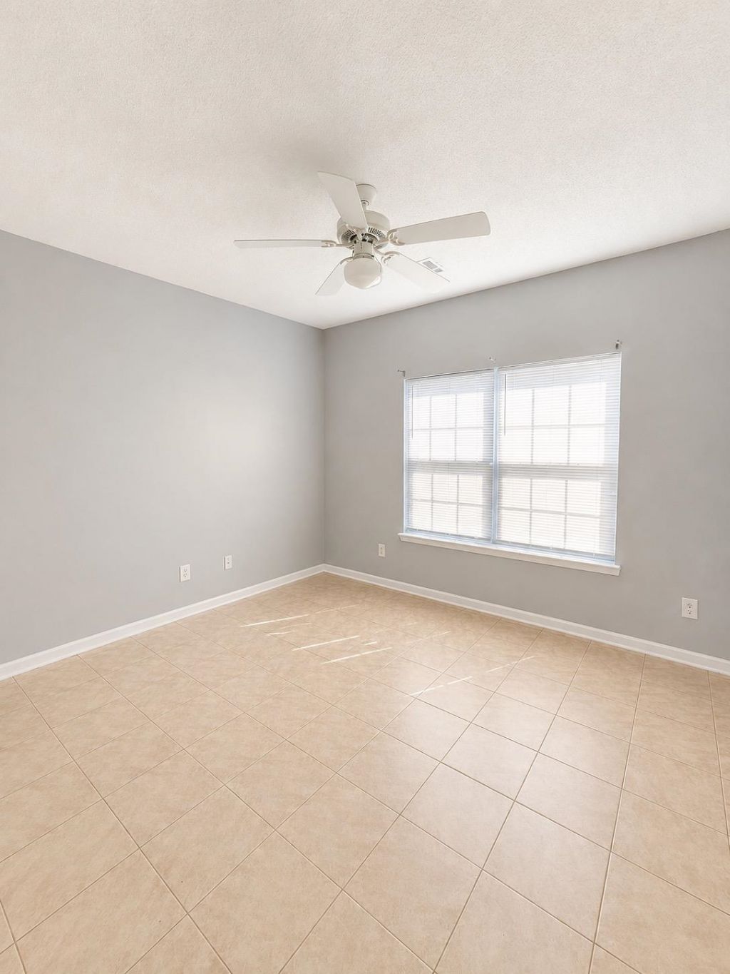 602 Beach Walk Pl. Photo 8