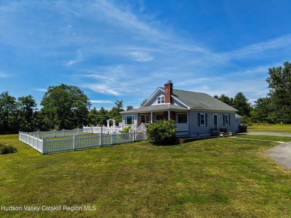 121 North Road , Greenville, NY 12083