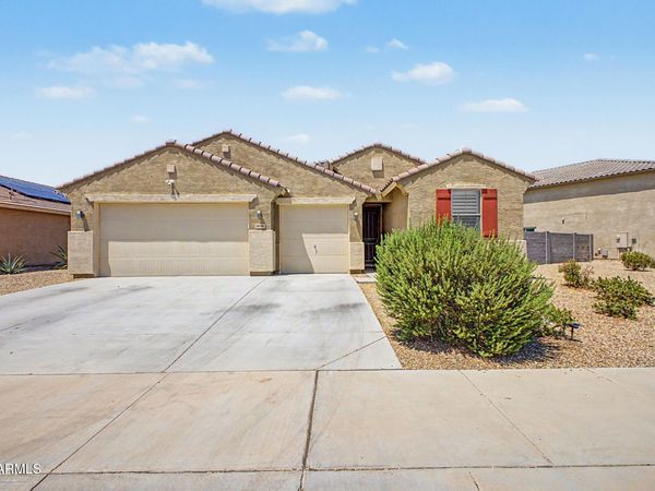 18146 W ROBIN Lane, Surprise, AZ 85387