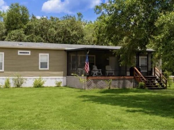 179 KINGFISH Road, Pomona Park, FL 32181