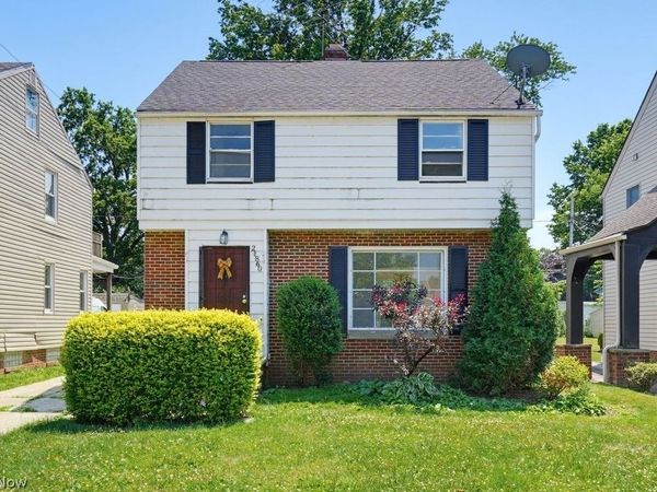 21860 Roberts Avenue , Euclid, OH 44123