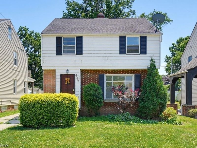 21860 Roberts Avenue , Euclid, OH 44123 Photo 1