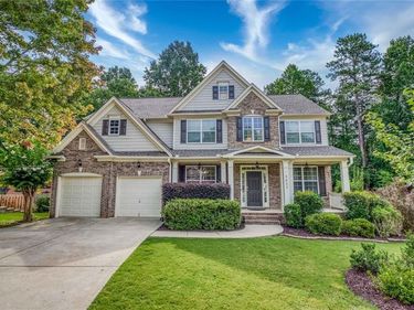 1017 Panoramic Pointe NE, Buford, GA 30518