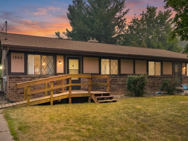 1305 52nd Street SE, Grand Rapids, MI 49508