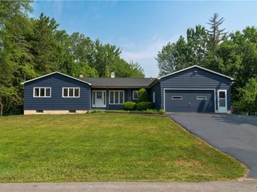 48 Whitford Avenue , Whitesboro, NY 13492