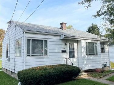 560 Beecher Street , Elmira, NY 14904