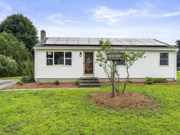 2 Bounty Rd, Oxford, MA 01540