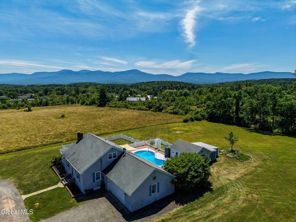 121 North Road, Greenville, NY 12083