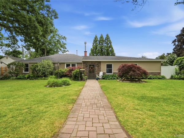 178 New Hampshire Avenue , Massapequa, NY 11758