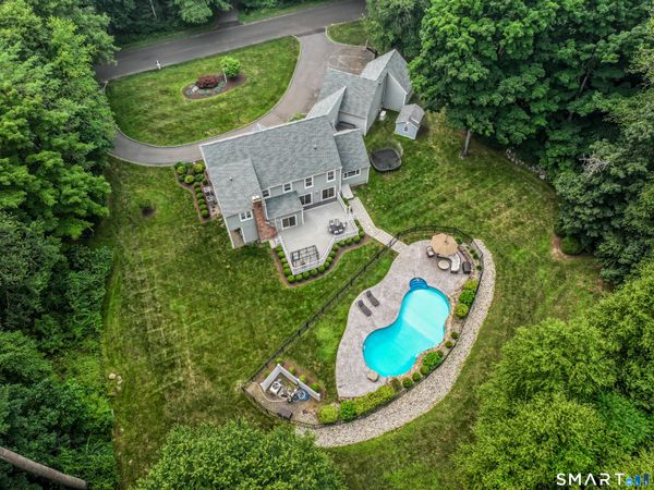 9 Hidden Brook, Brookfield, CT 06804