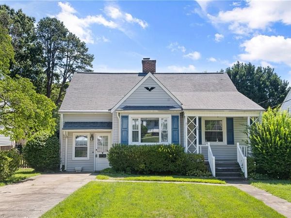 805 Bellview Street , Winston-Salem, NC 27103