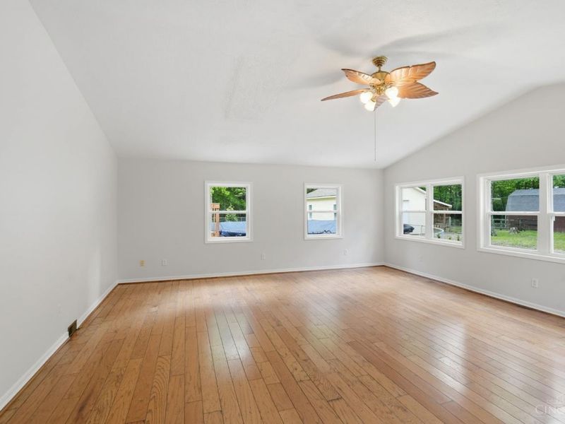 10891 Pleasant Renner Road, Harlan Twp, OH 45122 Photo 25