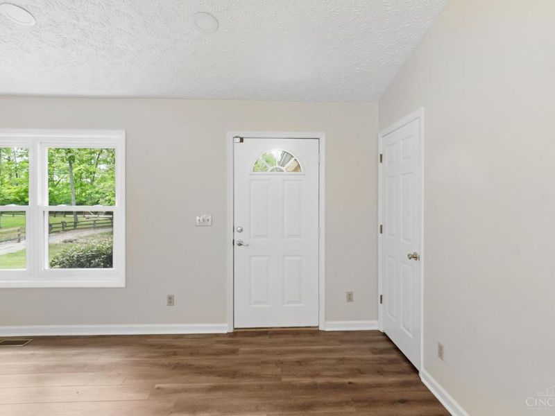 10891 Pleasant Renner Road, Harlan Twp, OH 45122 Photo 4