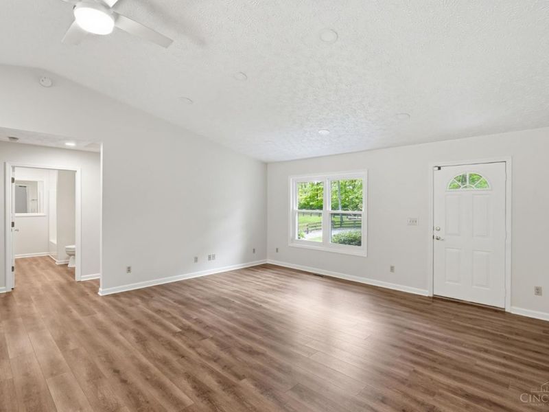 10891 Pleasant Renner Road, Harlan Twp, OH 45122 Photo 7