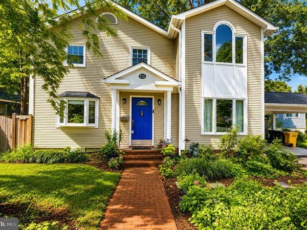 215 W GEORGE MASON ROAD W, FALLS CHURCH, VA 22046