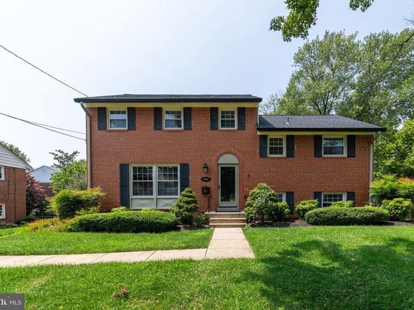 9902 HOLMHURST ROAD, BETHESDA, MD 20817