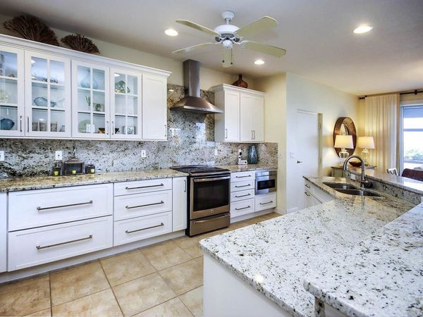 5425 Shearwater Dr, Sanibel, FL 33957
