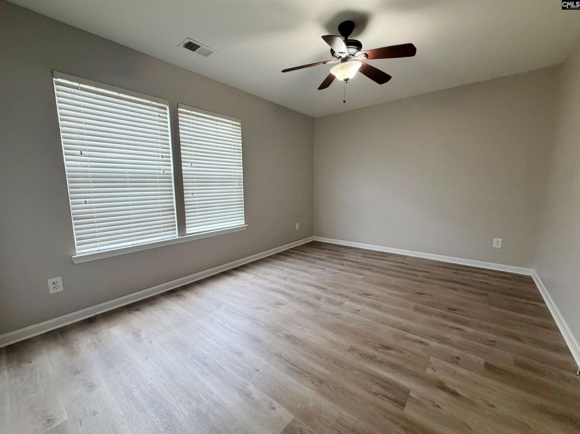 212 Seabiscuit Lane Photo 16
