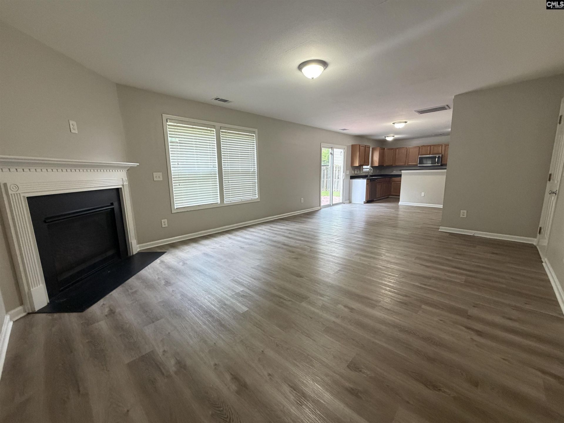 212 Seabiscuit Lane Photo 5