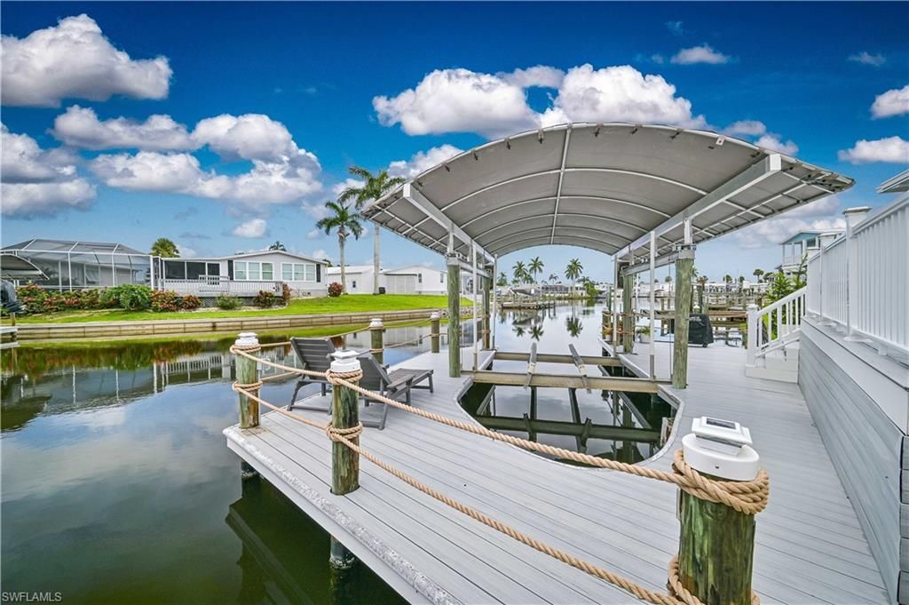 17591 Bryan Ct , Fort Myers Beach, FL 33931 Photo