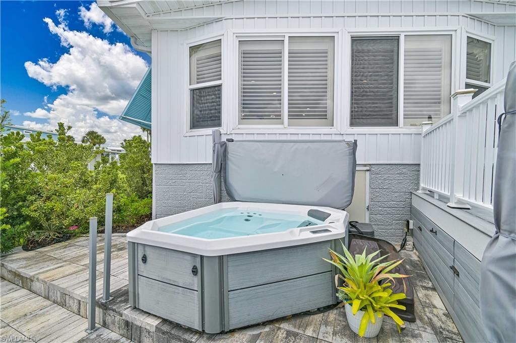 17591 Bryan Ct , Fort Myers Beach, FL 33931 Photo