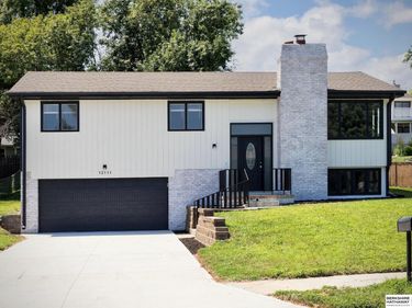 12111 Miami Street, Omaha, NE 68164