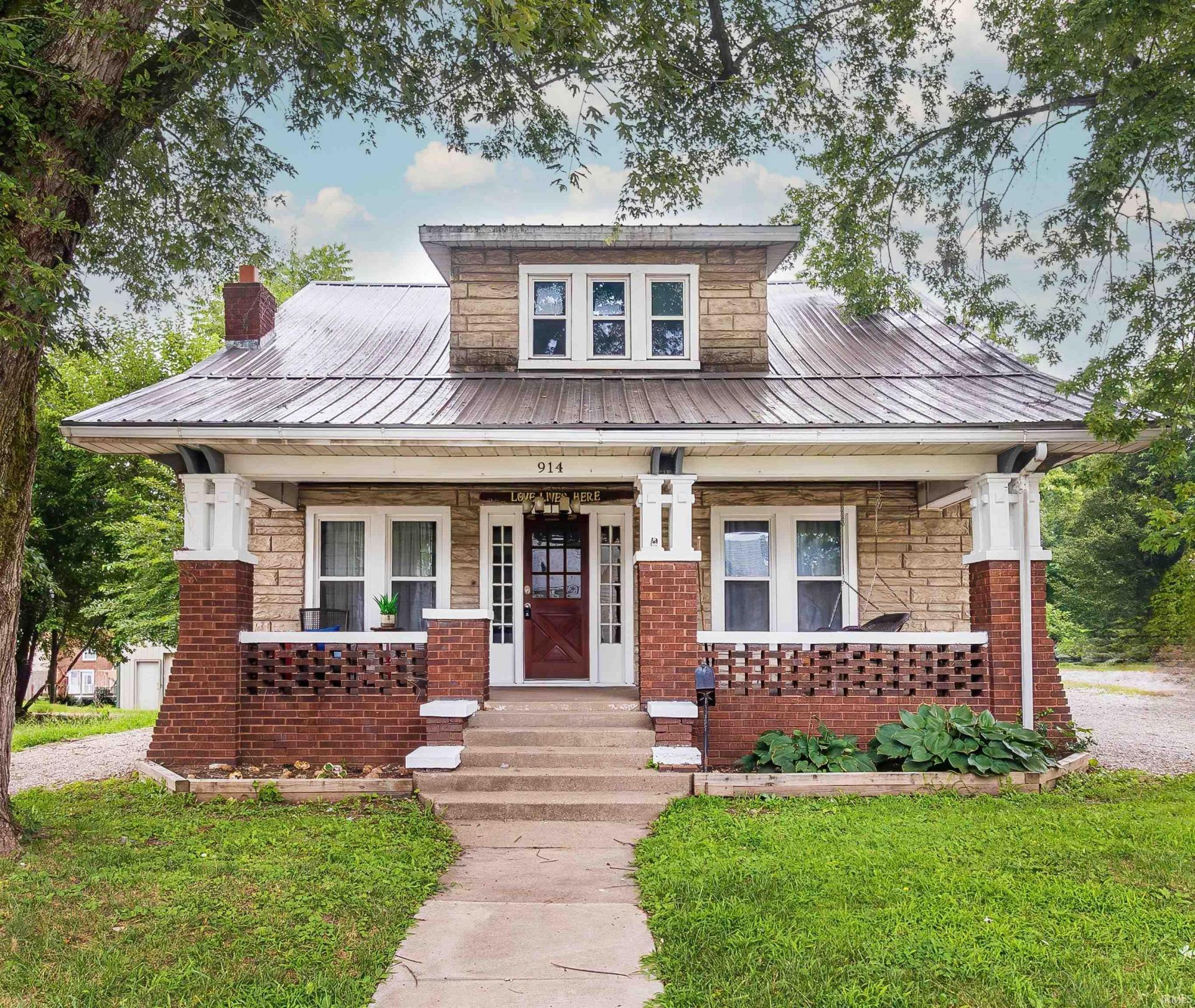 914 N Third Street, Boonville, IN 47601 Main Photo
