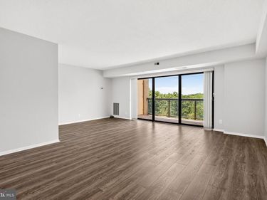 307 YOAKUM PARKWAY, Unit 802, ALEXANDRIA, VA 22304