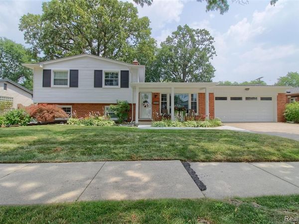 1789 Boxford Street, Trenton, MI 48183