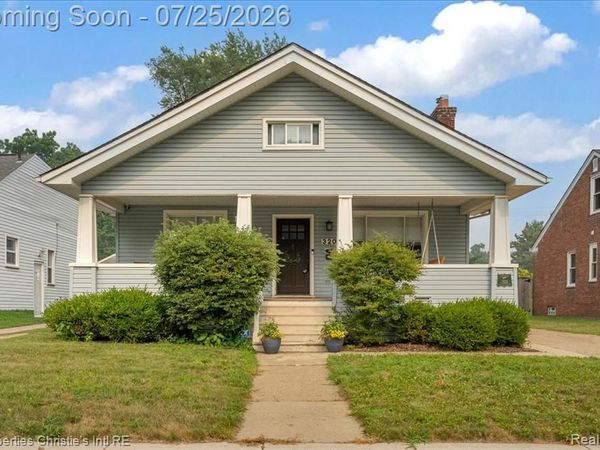320 Laprairie Street, Ferndale, MI 48220