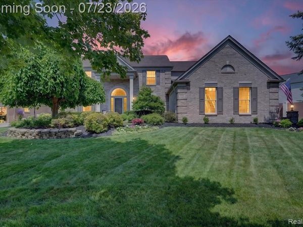 2130 Stonebridge Way, CANTON, MI 48188