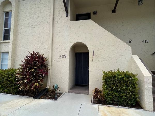 835 18th Street, Unit 409, Vero Beach, FL 32960