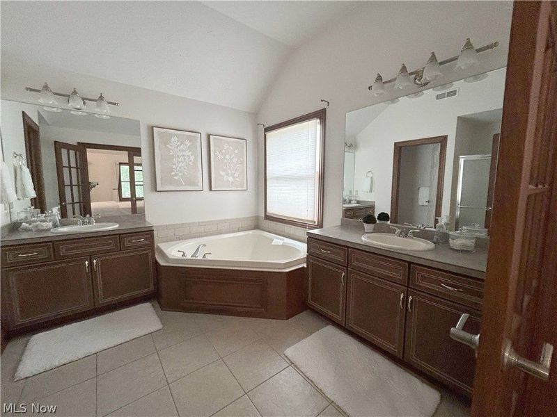33606 Saint Francis Drive , Avon, OH 44011 Photo 19