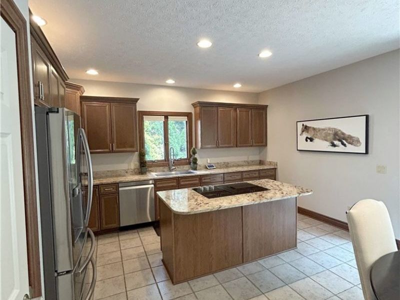 33606 Saint Francis Drive , Avon, OH 44011 Photo 9