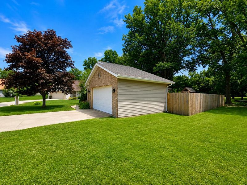 216 Oakcrest Court, Russells Point, OH 43348 Photo 2
