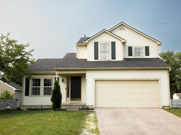 537 Ashwyck Court , Pataskala, OH 43062