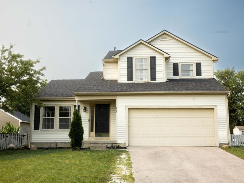 537 Ashwyck Court, Pataskala, OH 43062 Photo 1
