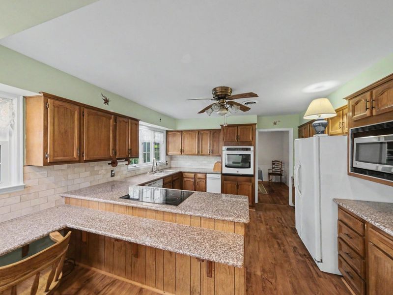 464 Merchant Avenue , Marion, OH 43302 Photo 9