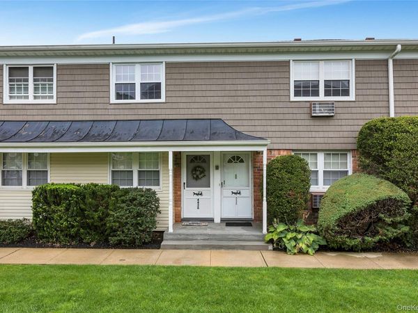4425 Wilshire, Unit 4425, Oakdale, NY 11769